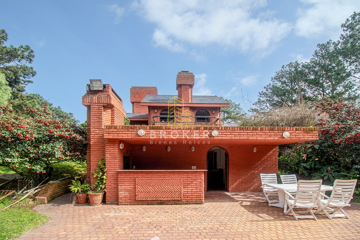 Casa ID.1787 - Venta y alquiler de Mansion Beverly Hills Punta del Este Uruguay, Uruguay.