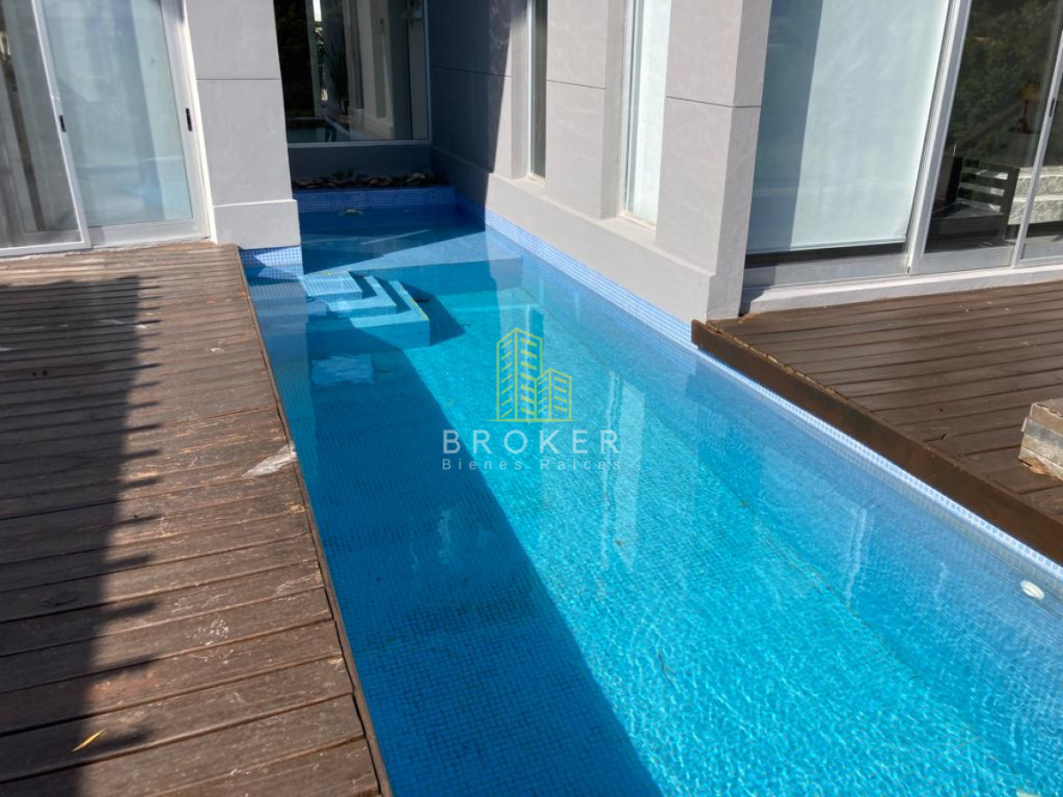 Casa ID.9036/Casa_en_Venta_3_dormitorios_con_vista_al_mar_en_barrio_privado_San_Vicente,_Manantiales - Casa en Venta 3 dormitorios con vista al mar en barrio privado San Vicente, Manantiales