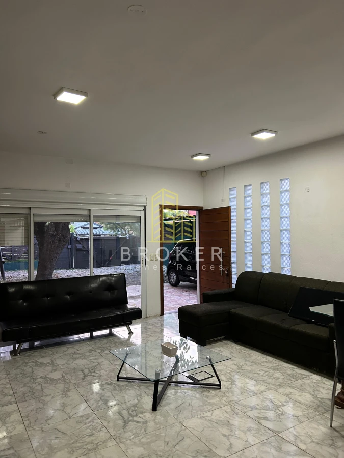 Casa ID.2156/Casa_en_Alquiler_Anual_y_Temporal_2_dormitorios_Las_Delician_Pinares_con_Parrillero_y_Cochera_Punta_del_Este - Casa en Alquiler Anual y Temporal 2 dormitorios Las Delician Pinares con Parrillero y Cochera Punta del Este