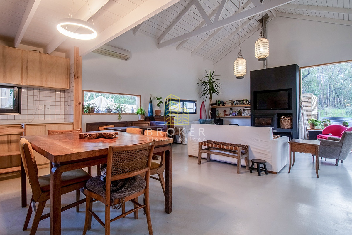 Casa ID.704/Venta_de_amplia_casa_en_Barra_Verde - Venta y alquiler de casa de 3 dormitorios en Barra Verde. Punta del Este, Uruguay.