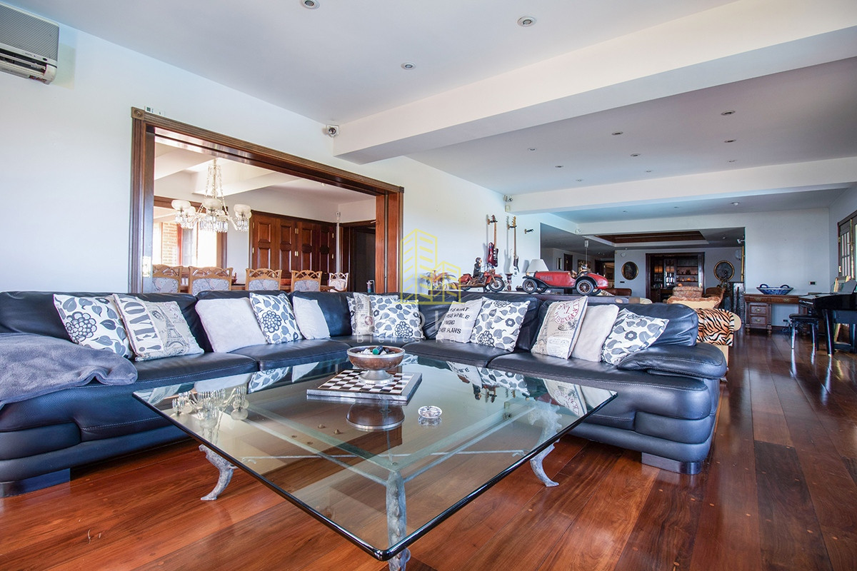 Casa ID.37/Venta_Mansión_frente_al_mar_en_Punta_Del_Este_Playa_Mansa - Venta Mansión frente al mar en Punta Del Este Playa Mansa