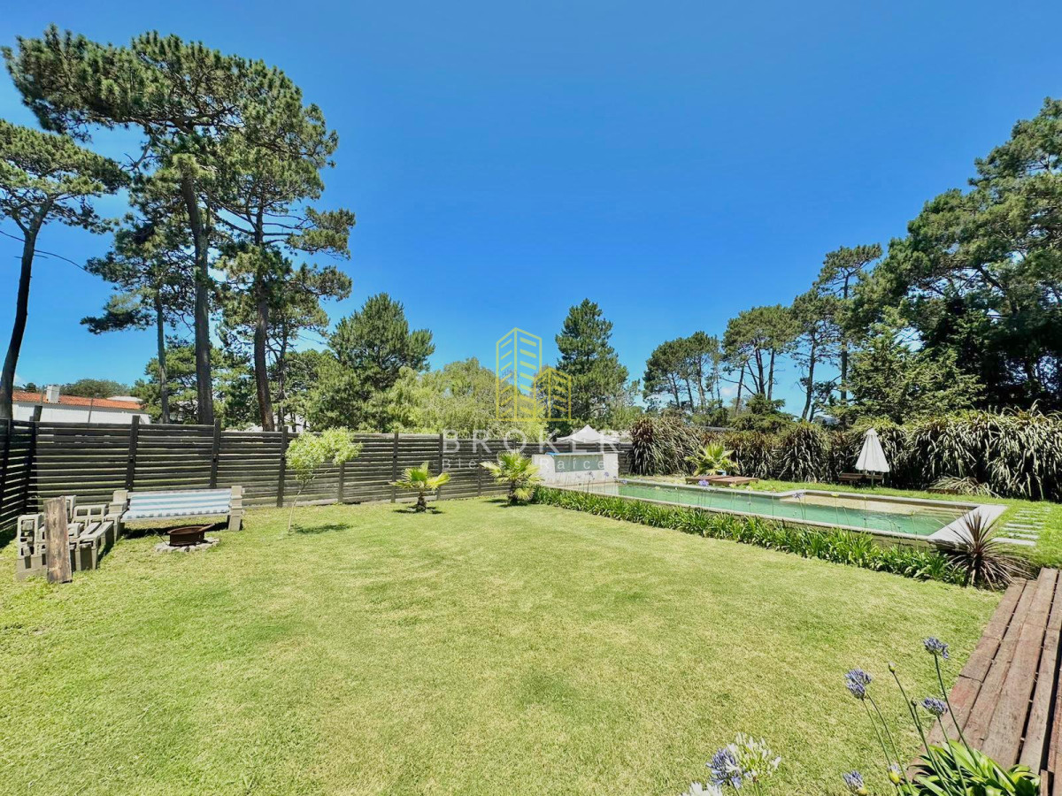 Casa ID.2426/Venta_casa_Punta_del_Este_3_dormitorios_Beverly_Hills - Venta casa Punta del Este 3 dormitorios Beverly Hills