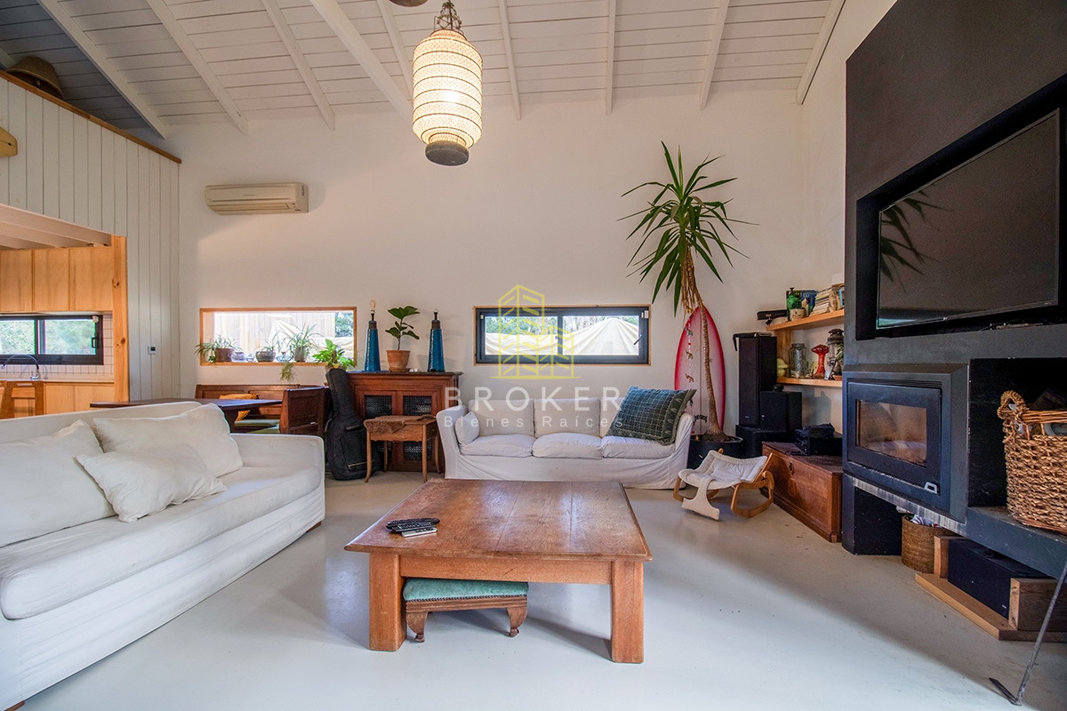 Casa ID.704/Venta_de_amplia_casa_en_Barra_Verde - Venta y alquiler de casa de 3 dormitorios en Barra Verde. Punta del Este, Uruguay.