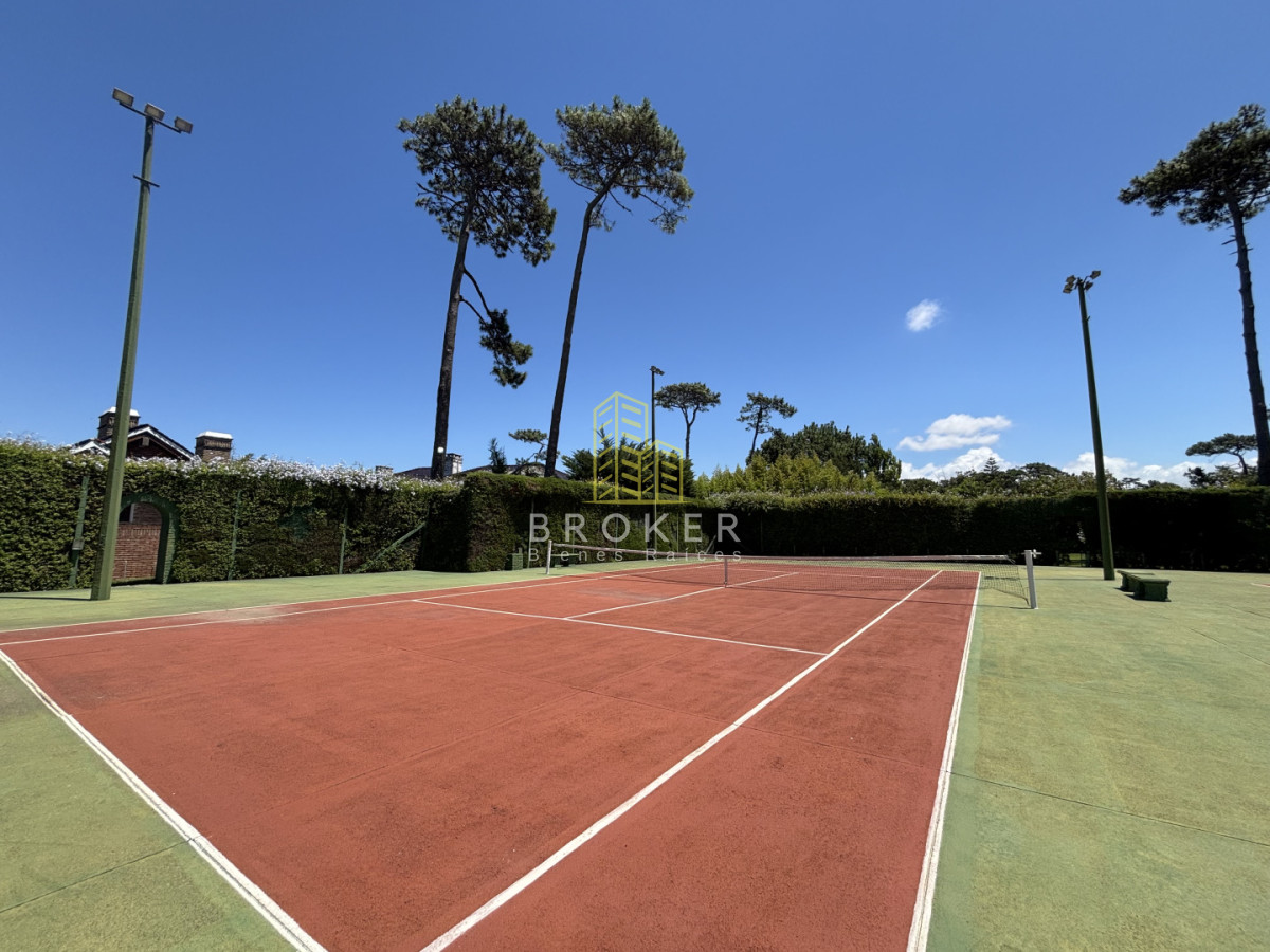 Casa ID.9736/Venta_casa_mansa_punta_del_este_piscina_ - Venta casa mansa punta del este piscina 