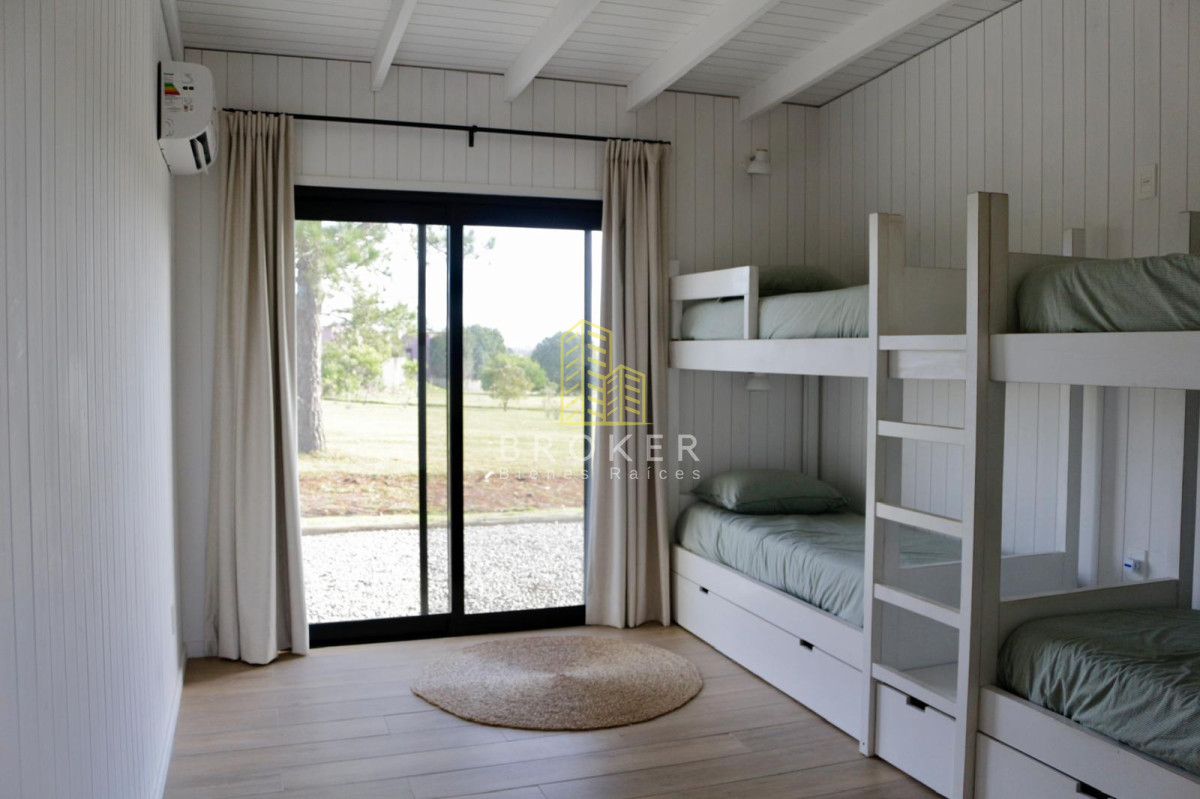 Casa ID.9157/Alquiler_Casa_en_El_Quijote_de_4_dormitorios_en_suite!_La_Barra - Alquiler Casa en El Quijote de 4 dormitorios en suite! La Barra