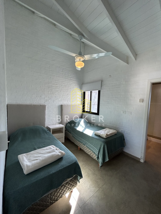 Casa ID.572/Venta_de_Duplex_en_Barrio_Privado,_Playa_Mansa_punta_del_este_ - Venta de Duplex en Barrio Privado, Playa Mansa. Punta del Este, Uruguay.