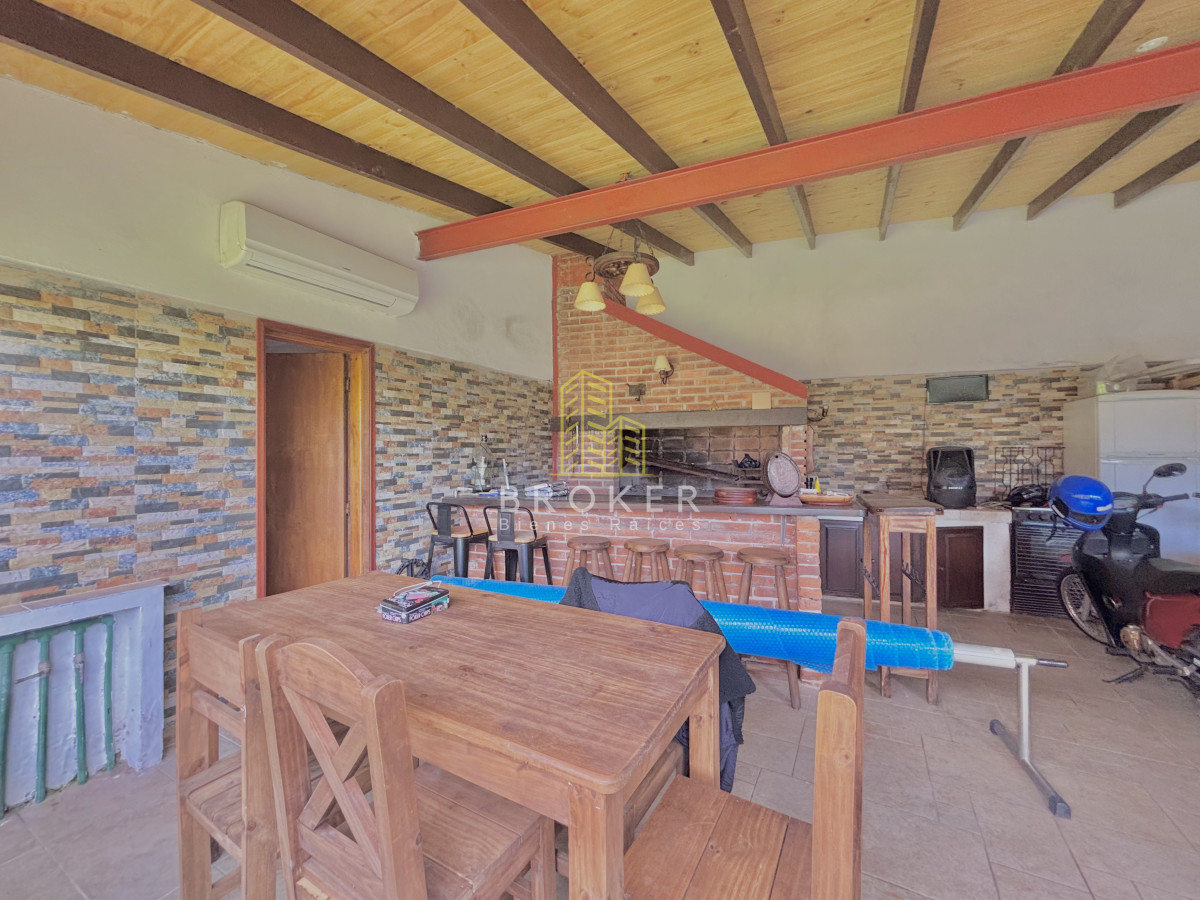 Casa ID.9439/Venta_Casas_Punta_del_Este_5_dormitorios_y_piscina_Jardines_de_Cordoba - Venta Casas Punta del Este 5 dormitorios y piscina Jardines de Cordoba