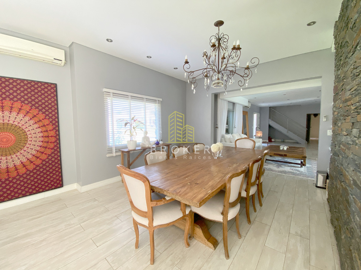 Casa ID.2221/Casa_en_Venta_en_Haras_Santa_María_-_Barrio_Las_Lomas - Casa en Venta en Haras Santa María - Barrio Las Lomas
