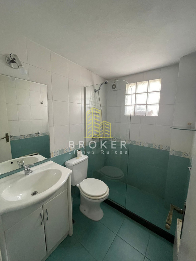 Casa ID.8845/Alquiler_hermosa_y_amplia_casa_con_pileta_climatizada_en_San_Rafael,_Punta_del_Este - Alquiler hermosa y amplia casa con pileta climatizada en San Rafael, Punta del Este