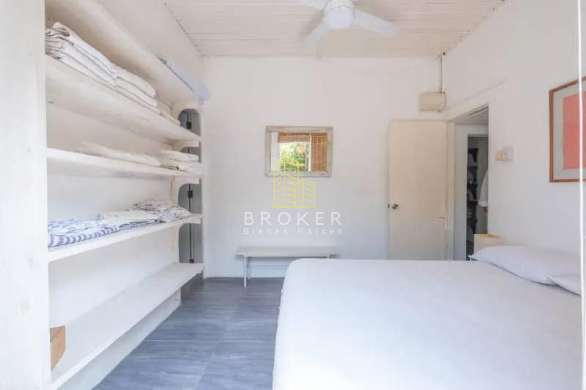 Casa ID.9009/Venta_Casa_La_barra_de_4_dormitorios_y_4_baños! - Venta Casa La barra de 4 dormitorios y 4 baños!