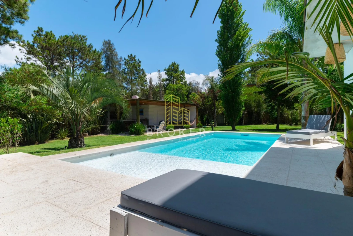 Casa ID.8866/Espectacular_y_moderna_casa_en_la_barra_para_alquiler_de_temporada - Espectacular y moderna casa en la barra para alquiler de temporada