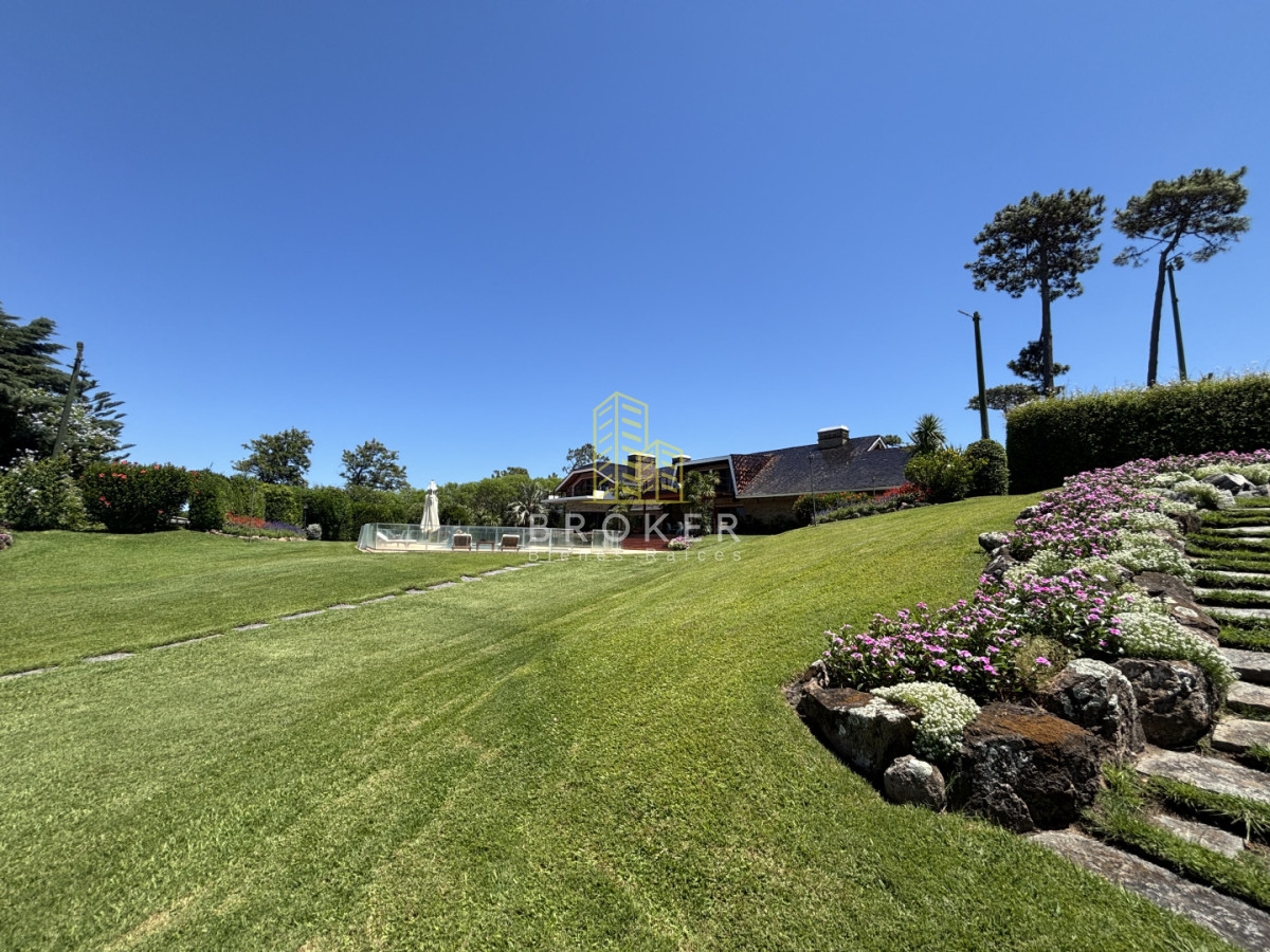Casa ID.9736/Venta_casa_mansa_punta_del_este_piscina_ - Venta casa mansa punta del este piscina 