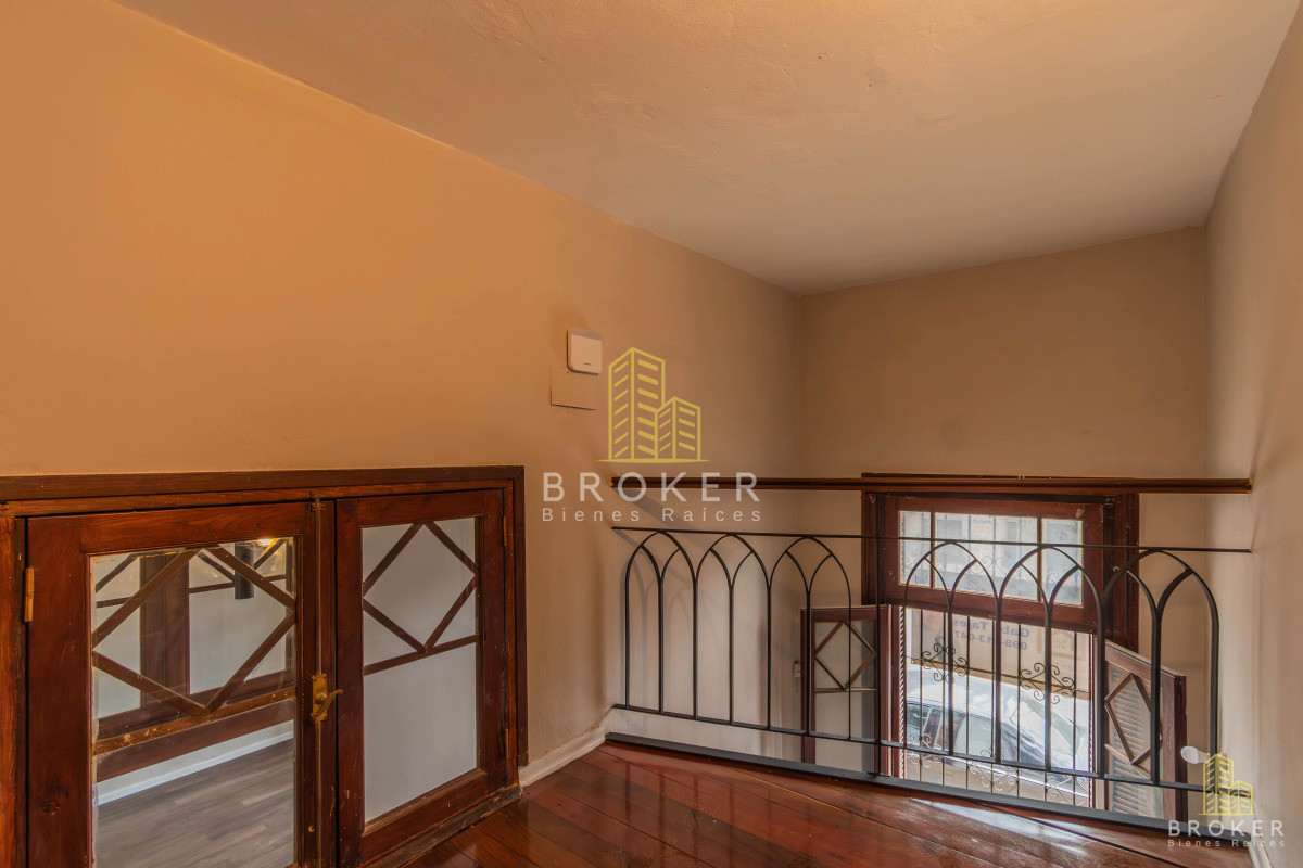 Casa ID.9363/Venta_Casa_Centro_4_dormitorios_reciclada! - Venta Casa Centro 4 dormitorios reciclada!