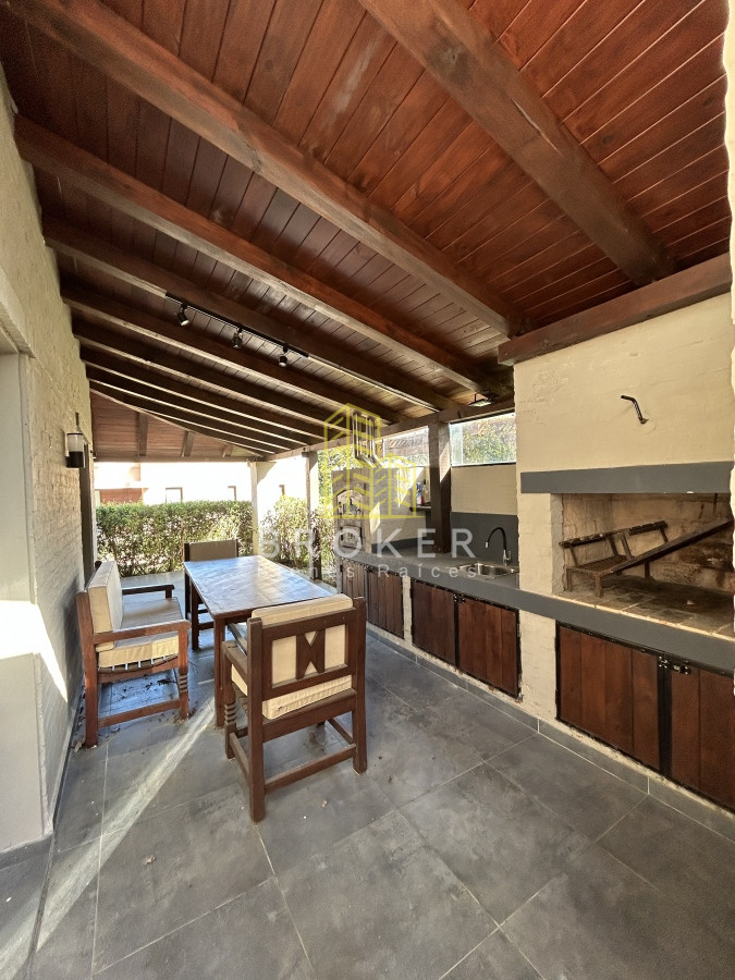 Casa ID.572/Venta_de_Duplex_en_Barrio_Privado,_Playa_Mansa_punta_del_este_ - Venta de Duplex en Barrio Privado, Playa Mansa. Punta del Este, Uruguay.