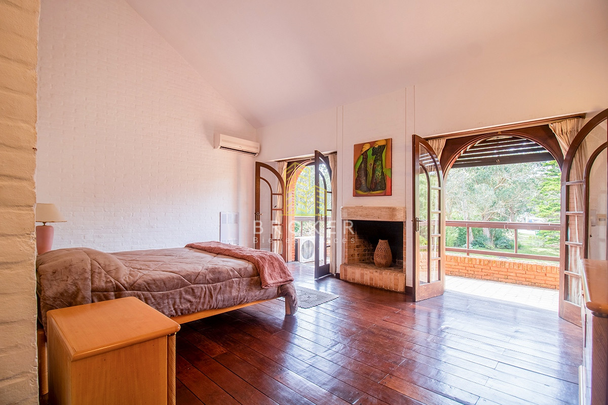 Casa ID.1787 - Venta y alquiler de Mansion Beverly Hills Punta del Este Uruguay, Uruguay.