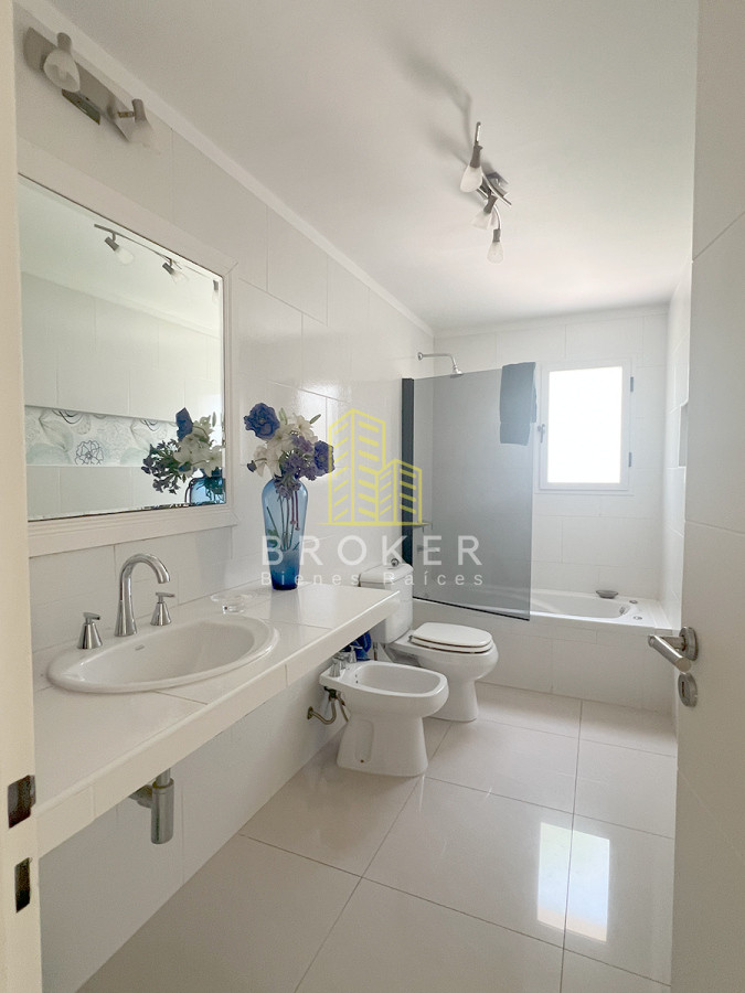 Casa ID.2238/Casa_en_Venta_en_Haras_Santa_María_-_Barrio_Los_Eucaliptos - Casa en Venta en Haras Santa María - Barrio Los Eucaliptos