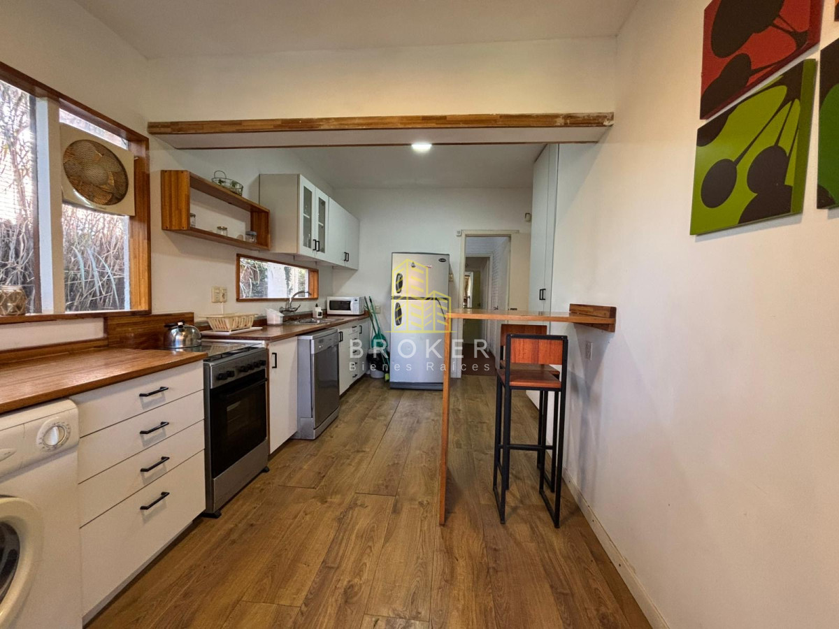 Casa ID.8747/Alquiler_anual_casa_en_zona_Playa_Mansa - Alquiler anual casa en zona Playa Mansa