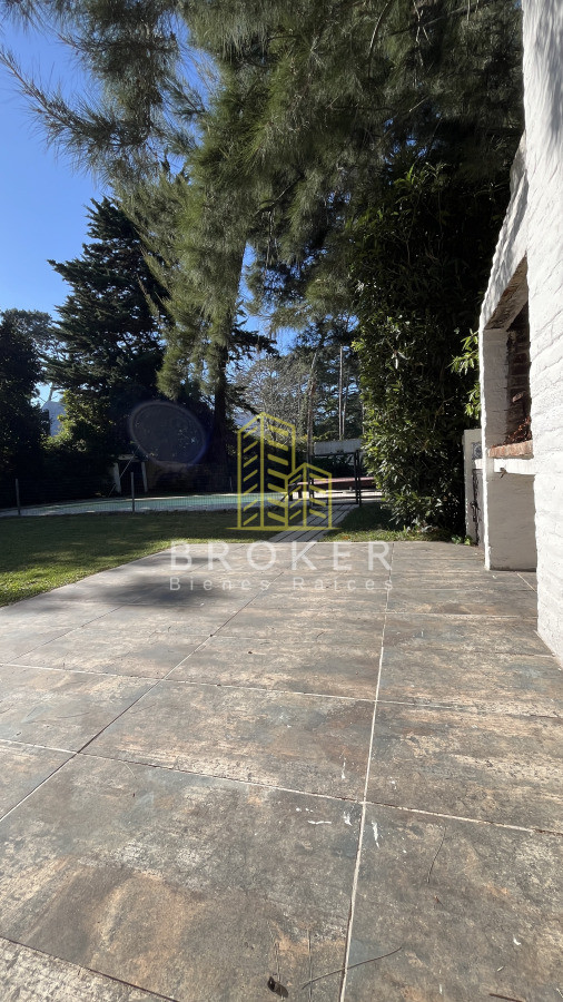 Casa ID.9399 - VENTA CASA PUNTA DEL ESTE Playa Mansa Parada 16