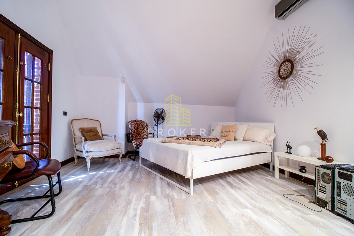 Casa ID.37/Venta_Mansión_frente_al_mar_en_Punta_Del_Este_Playa_Mansa - Venta Mansión frente al mar en Punta Del Este Playa Mansa