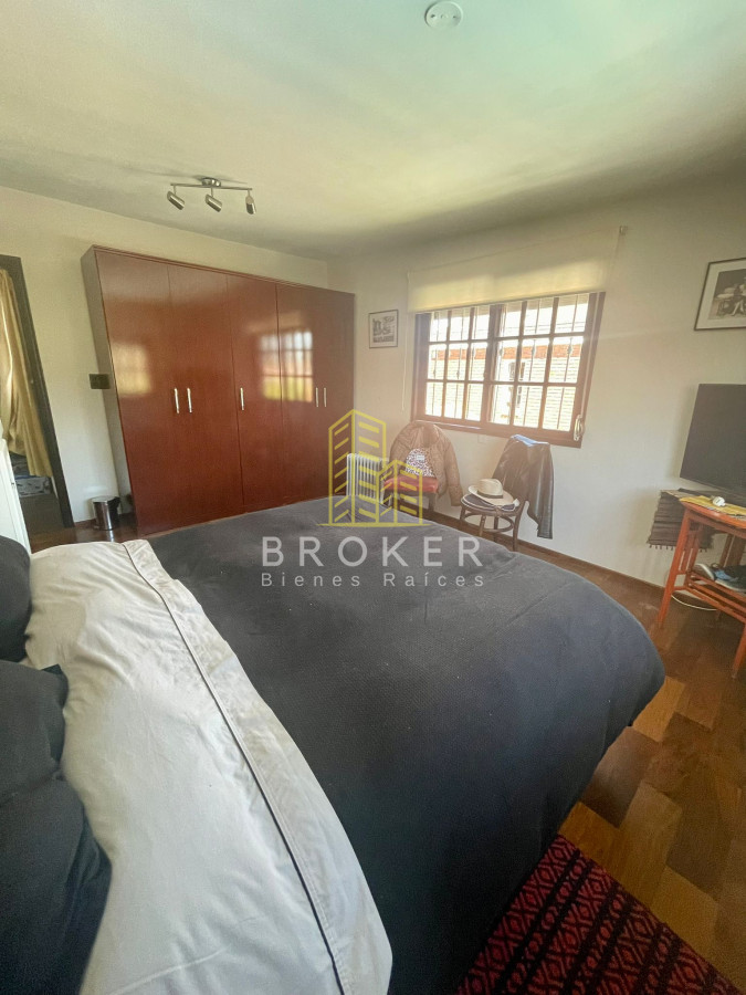 Casa ID.668/A_metros_de_la_rambla_Casa_Barra_de_Carrasco - Venta Casa Barra de Carrasco a metros de la Rambla!