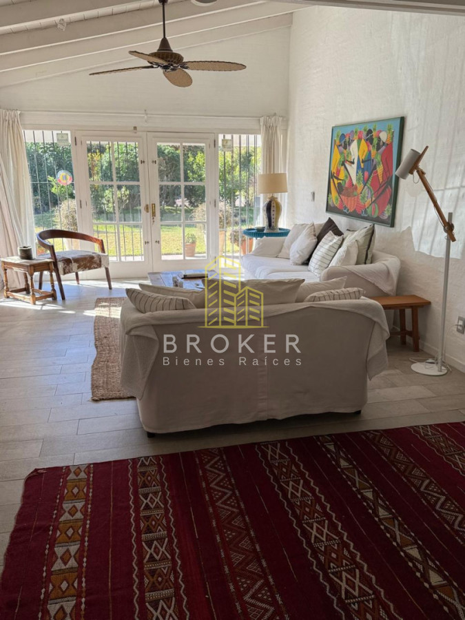 Casa ID.9597/Alquiler_de_temporada_Casa_en_San_Rafael,_Punta_del_Este,_3_dormitorios_y_amplio_jardín - Alquiler de temporada Casa en San Rafael, Punta del Este, 3 dormitorios y amplio jardín