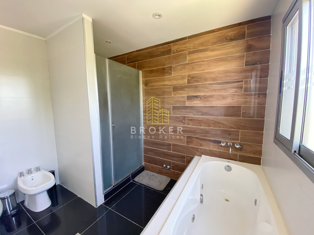 Casa ID.2220/Casa_en_Venta_en_Haras_Santa_María_-_Barrio_Molino - Casa en Venta en Haras Santa María - Barrio Molino