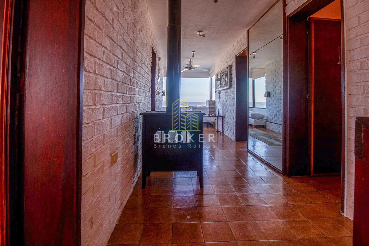 Casa ID.1099/Venta_de_casa_de_4_dormitorios_mas_dependencia_en_el_Chorro._._Punta_del_Este,_Uruguay. - Venta de casa de 4 dormitorios mas dependencia en el Chorro. . Punta del Este, Uruguay.