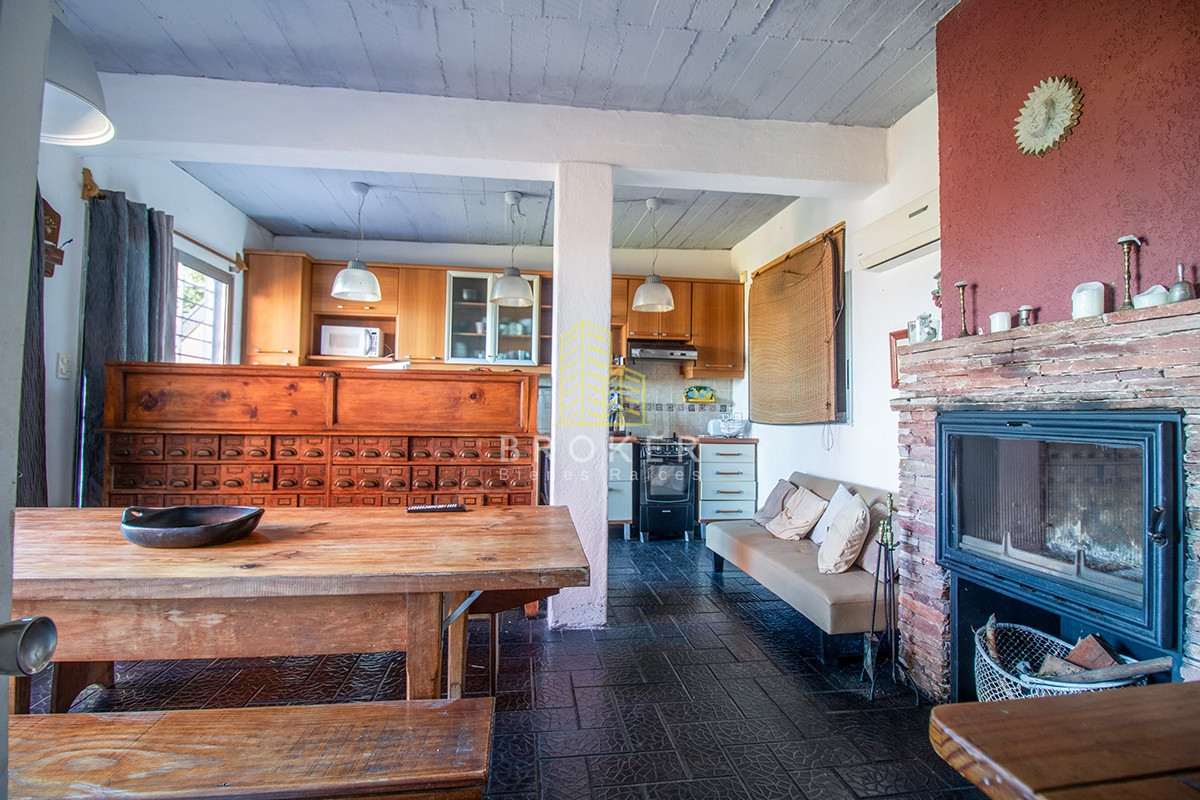Casa ID.1099/Venta_de_casa_de_4_dormitorios_mas_dependencia_en_el_Chorro._._Punta_del_Este,_Uruguay. - Venta de casa de 4 dormitorios mas dependencia en el Chorro. . Punta del Este, Uruguay.