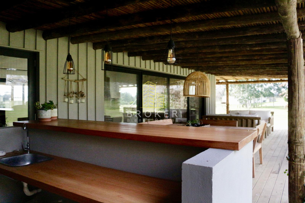 Casa ID.9157/Alquiler_Casa_en_El_Quijote_de_4_dormitorios_en_suite!_La_Barra - Alquiler Casa en El Quijote de 4 dormitorios en suite! La Barra