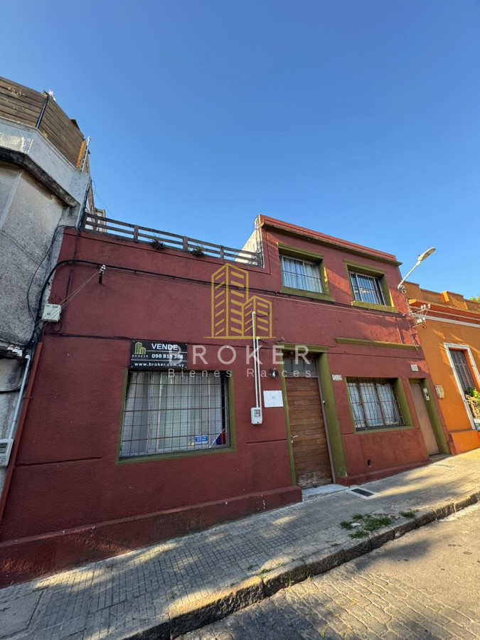 Casa ID.2176/Casa_con_3_departamentos_a_la_venta. - Casa con 3 departamentos a la venta.
