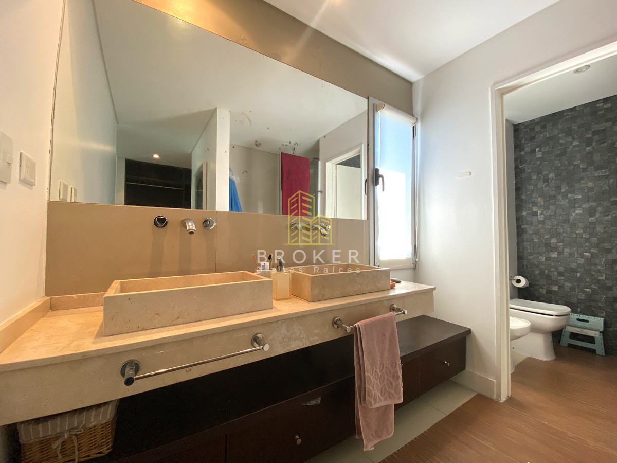 Casa ID.2021/Casa_en_Venta_en_Haras_Santa_María_-_Barrio_Los_Robles - Casa en Venta en Haras Santa María - Barrio Los Robles