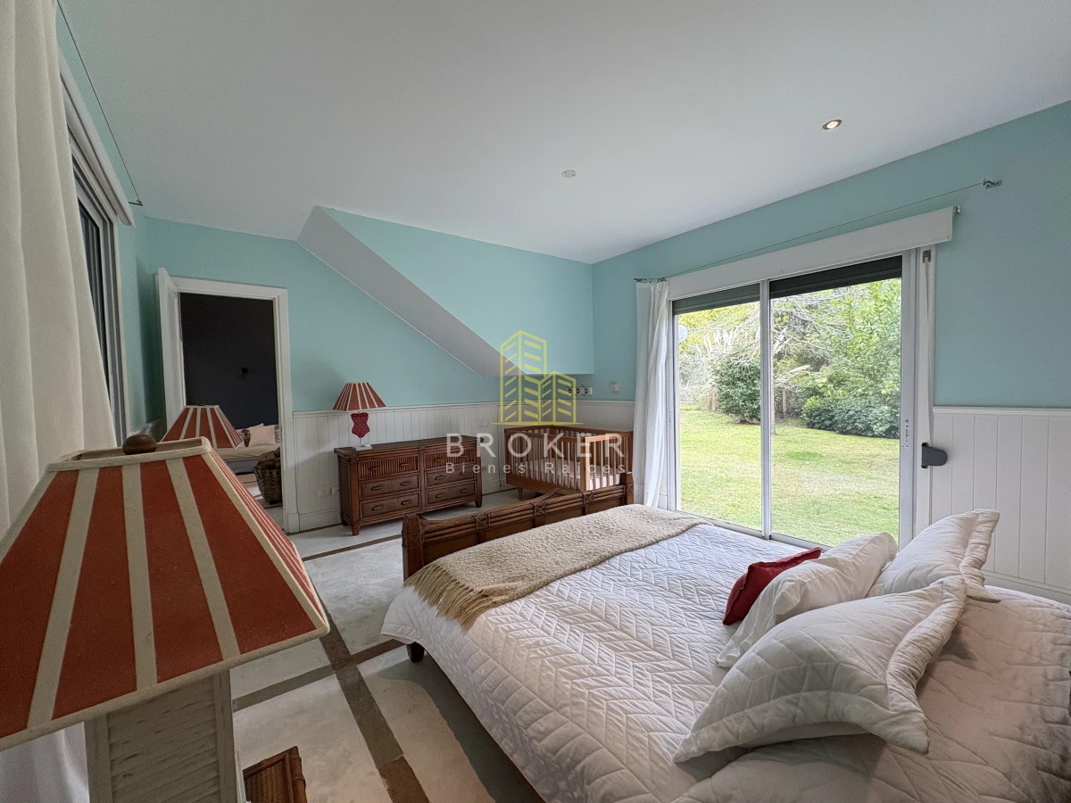 Casa ID.76/Venta_Casa_La_Barra_Punta_Del_Este_Broker_ - Venta De Icónica Casa de Lujo en la Barra, una casa de revista de gran nivel 