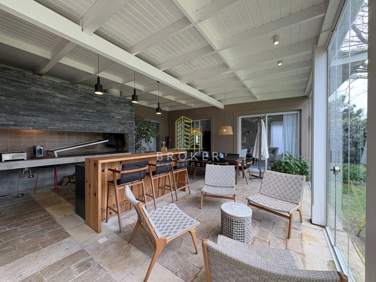 Casa ID.76/Venta_Casa_La_Barra_Punta_Del_Este_Broker_ - Venta De Icónica Casa de Lujo en la Barra, una casa de revista de gran nivel 