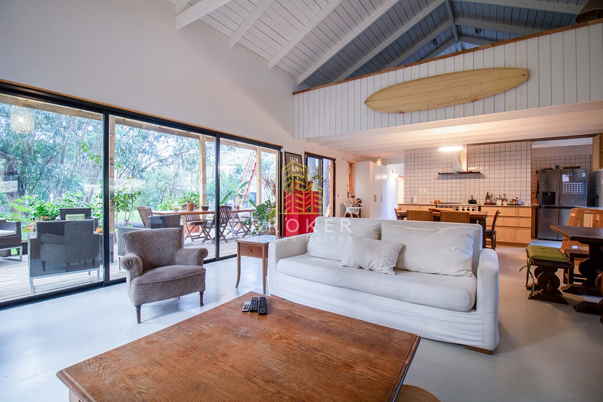 Casa ID.704/Venta_de_amplia_casa_en_Barra_Verde - Venta y alquiler de casa de 3 dormitorios en Barra Verde. Punta del Este, Uruguay.