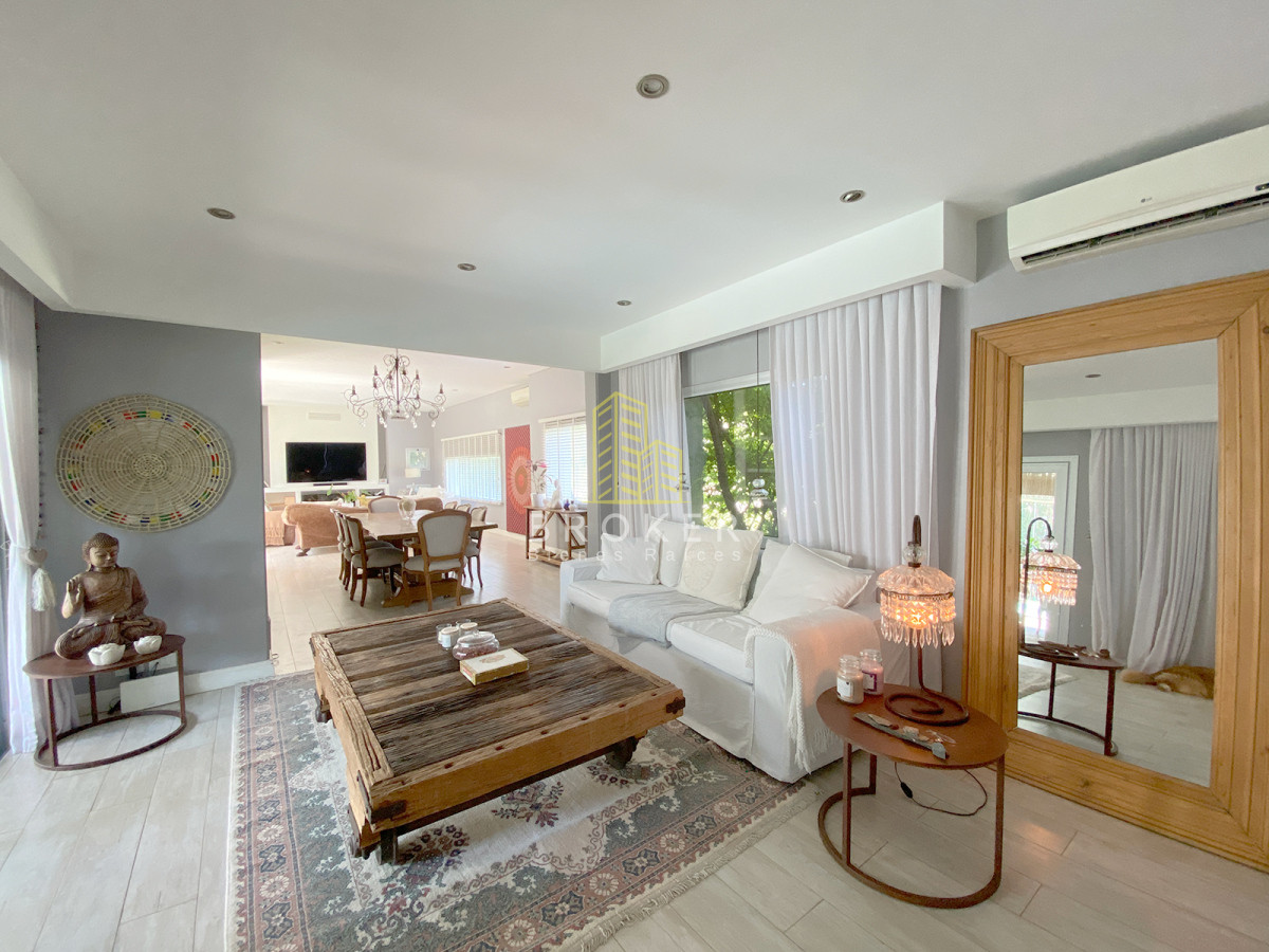 Casa ID.2221/Casa_en_Venta_en_Haras_Santa_María_-_Barrio_Las_Lomas - Casa en Venta en Haras Santa María - Barrio Las Lomas