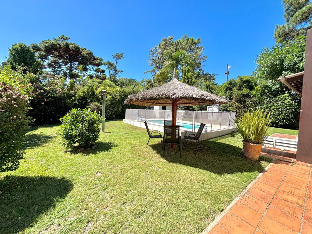 Imagen de Venta de de 3 dormitorios, parada 27 de Playa Mansa.