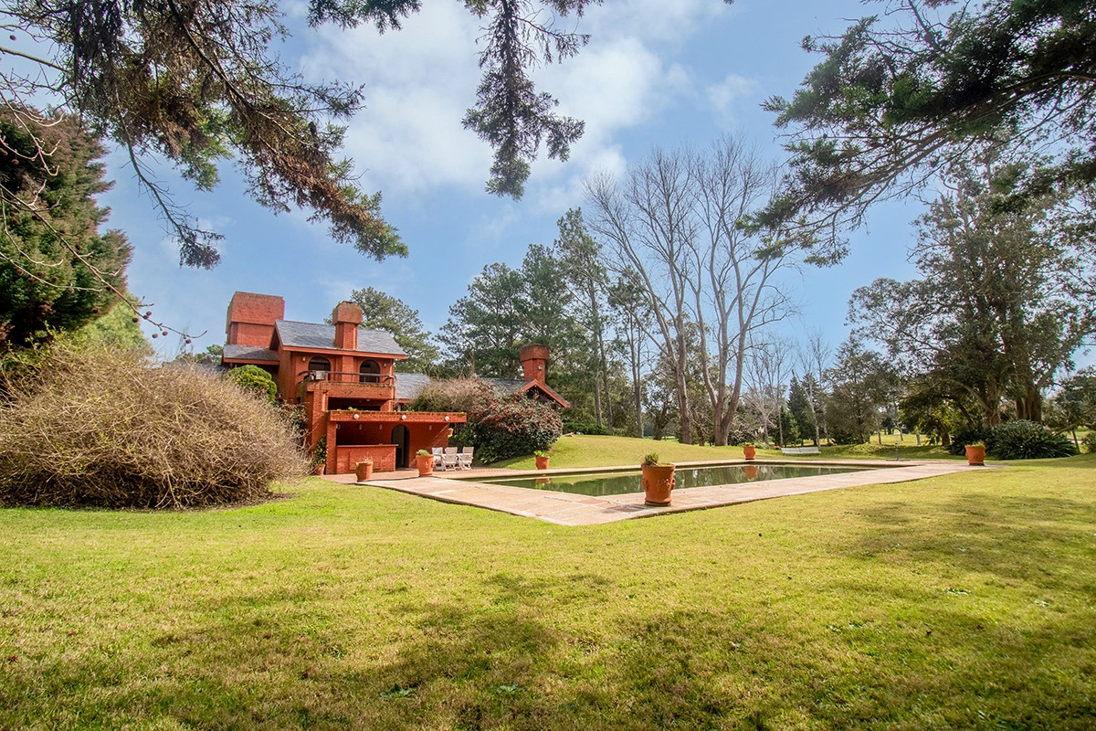 Venta Casa Mansion Beverly Hills Punta del Este Uruguay 6 dormitorios 