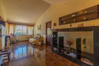 Venta Casa De 3 Dormitorios En Malvin Norte  (ref: Bkb-1637)