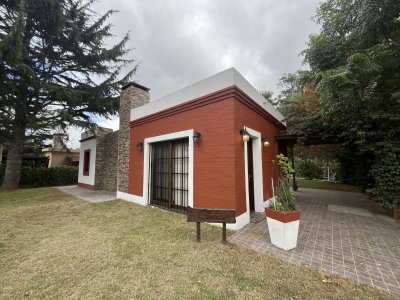 CASA EN VENTA 3 Dormitorios Mansa Pinares Punta del Este - OPORTUNIDAD