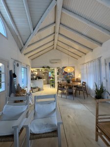Alquiler de casa  4 dormitorios en el exclusivo barrio en Laguna blanca, Manantiales