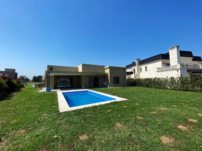 Casa en Haras Santa Maria Escobar - Country - Barrio Privado - Estrenar