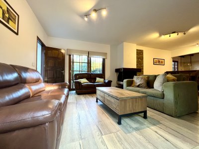 CASA EN VENTA 3 Dormitorios Mansa Pinares Punta del Este - OPORTUNIDAD
