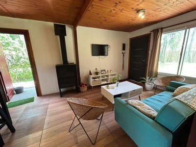 Alquiler anual de hermosa casa moderna en la Barra de 2 dormitorios 