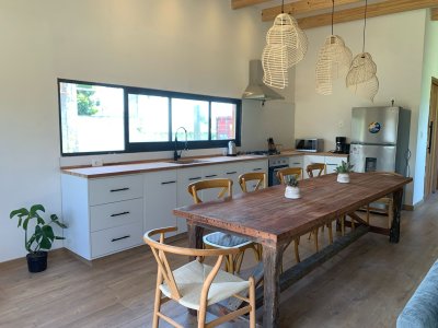 Hermosa casa en alquiler temporario de 2 dormitorios en suite, en El Chorro