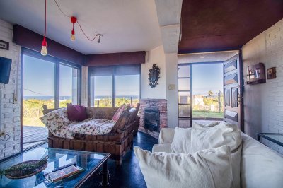 Venta de casa de 4 dormitorios mas dependencia en el Chorro. . Punta del Este, Uruguay.