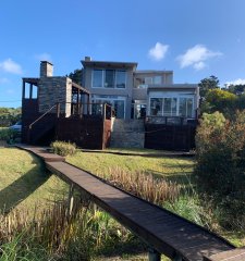Casa en Venta 3 dormitorios con vista al mar en barrio privado San Vicente, Manantiales