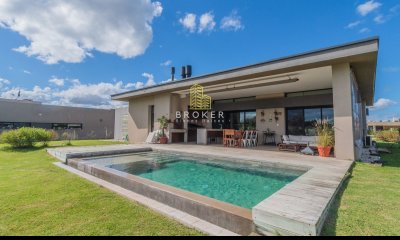 Venta Casa 3 Dormitorios Viñedos De La Tahona Barrio Privado