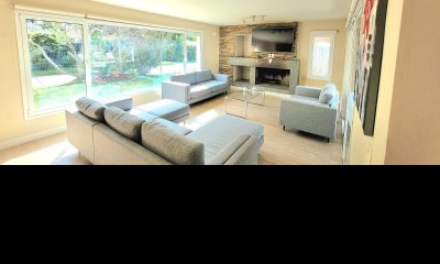 Casa en Venta, muy amplia y moderna, 5 dormitorios y con piscina climatizada, en barrio Marly