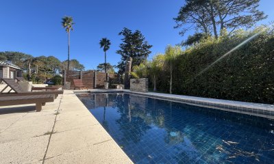 Venta Casa Punta del Este 4 dormitorios en Barrio Marly Punta del Este con piscina