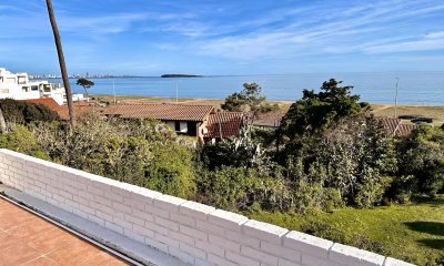 Venta Casa Punta del Este 4 Dormitorios a Pasos del Mar Playa Mansa